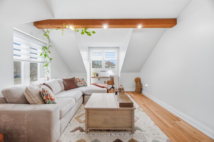 Photo 23 at 923 Redbird Crescent, Liverpool, Pickering