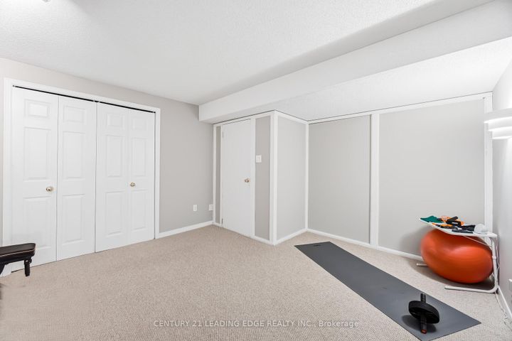 Photo 39 at 923 Redbird Crescent, Liverpool, Pickering