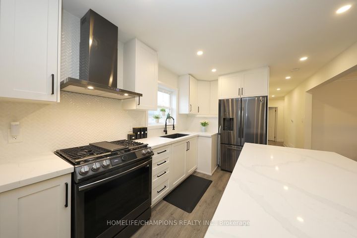 Photo 4 at 50 Fraserton Crescent, Bendale, Toronto