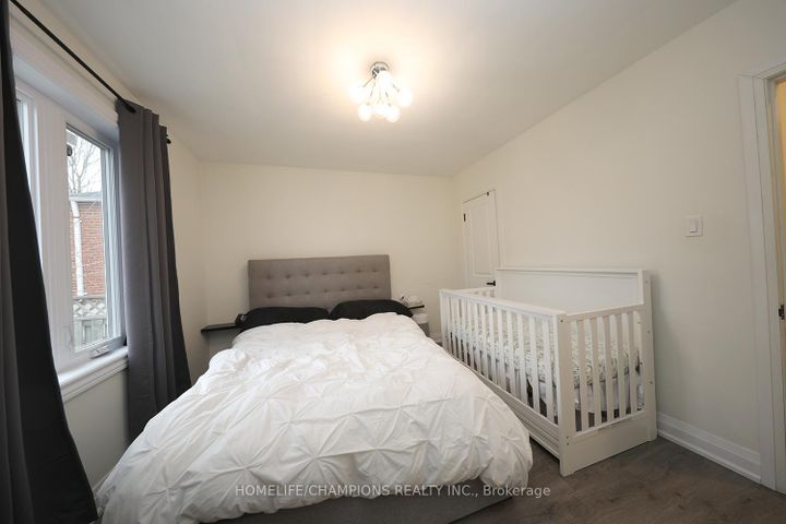 Photo 8 at 50 Fraserton Crescent, Bendale, Toronto