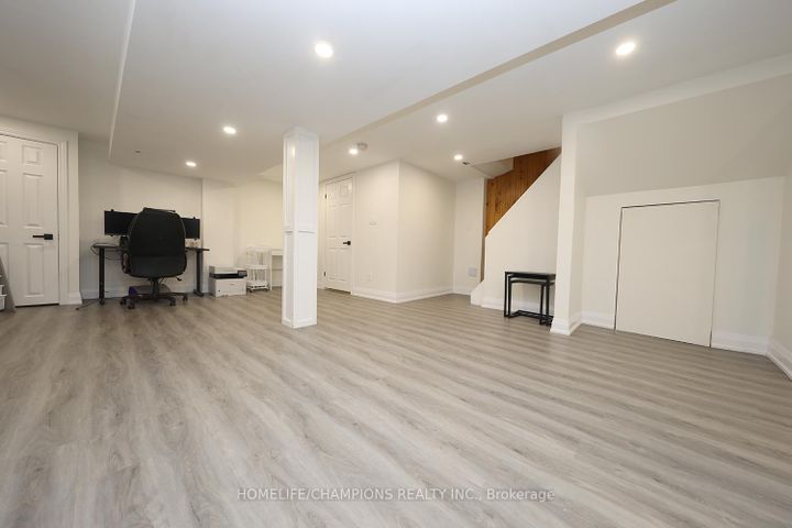 Photo 14 at 50 Fraserton Crescent, Bendale, Toronto