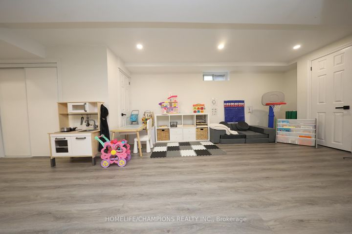 Photo 20 at 50 Fraserton Crescent, Bendale, Toronto