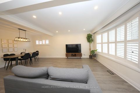 Photo 11 at 50 Fraserton Crescent, Bendale, Toronto