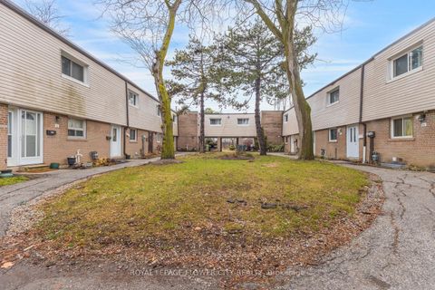 Photo 1 at 19 - 435 Silverstone Drive, Clairville, Toronto