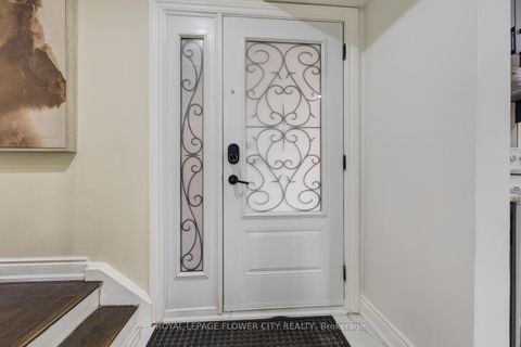 Photo 5 at 19 - 435 Silverstone Drive, Clairville, Toronto