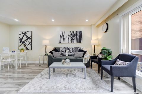 Photo 10 at 19 - 435 Silverstone Drive, Clairville, Toronto