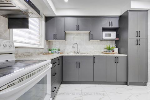 Photo 17 at 19 - 435 Silverstone Drive, Clairville, Toronto