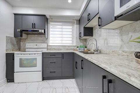 Photo 19 at 19 - 435 Silverstone Drive, Clairville, Toronto