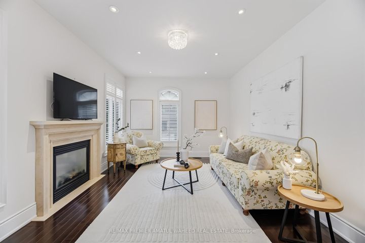 Photo 14 at 1 Ostrovsky Road, Vellore Village, Vaughan