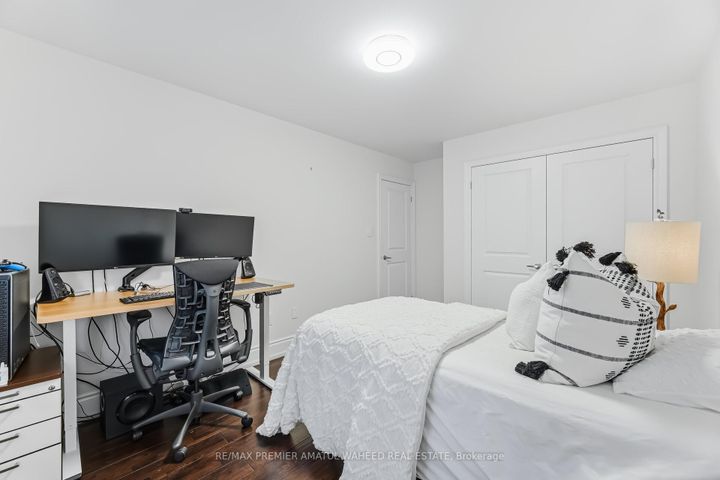 Photo 34 at 1 Ostrovsky Road, Vellore Village, Vaughan