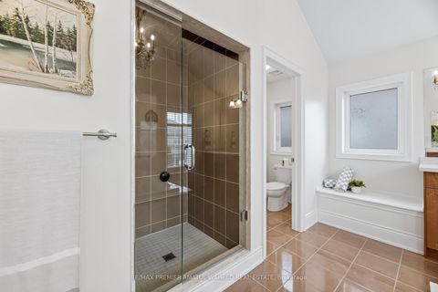 Photo 25 at 1 Ostrovsky Road, Vellore Village, Vaughan