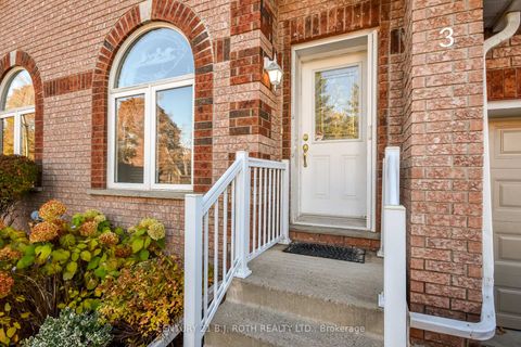 Photo 1 at 3 - 358 Little Avenue, Allandale, Barrie