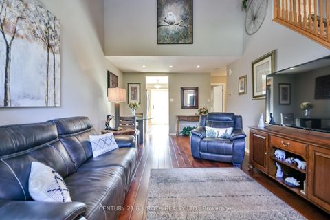 Photo 3 at 3 - 358 Little Avenue, Allandale, Barrie