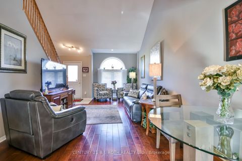 Photo 9 at 3 - 358 Little Avenue, Allandale, Barrie