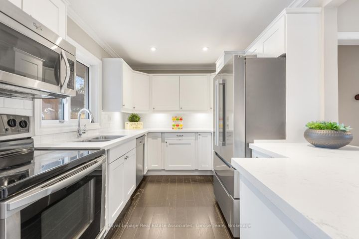 Photo 9 at 2176 Florian Road, Cooksville, Mississauga