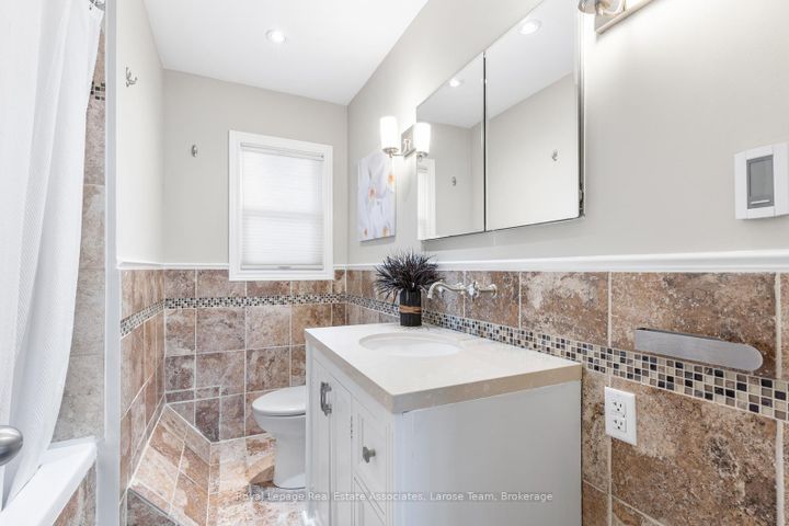 Photo 17 at 2176 Florian Road, Cooksville, Mississauga