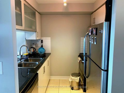 Photo 5 at 3210 - 2015 Sheppard Avenue E, Henry Farm, Toronto