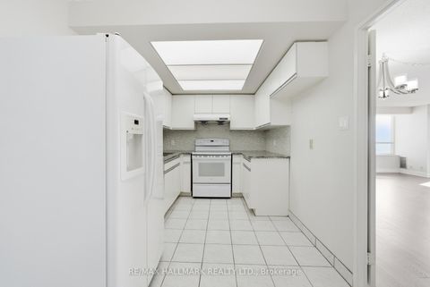 Photo 13 at 2002 - 215 Wynford Drive, Flemingdon Park, Toronto