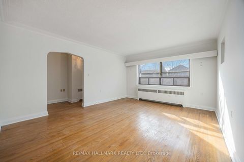 Photo 6 at 16 Bermuda Avenue, Queensway, Toronto