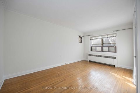 Photo 10 at 16 Bermuda Avenue, Queensway, Toronto