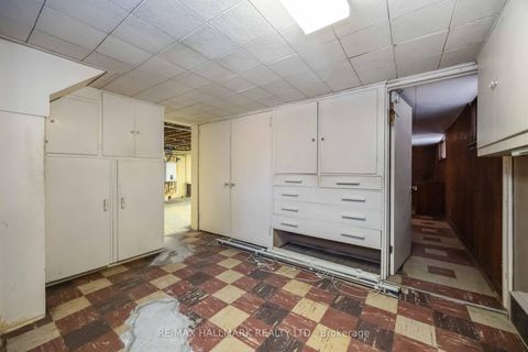 Photo 17 at 16 Bermuda Avenue, Queensway, Toronto