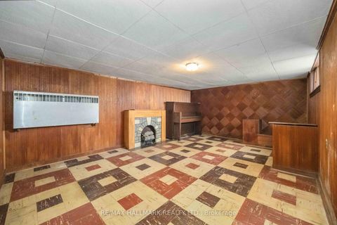 Photo 19 at 16 Bermuda Avenue, Queensway, Toronto