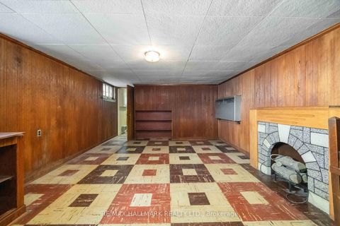 Photo 21 at 16 Bermuda Avenue, Queensway, Toronto