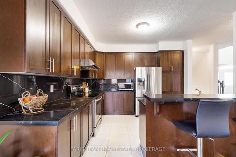 Photo 11 at 56 Jewel House Lane, Shore, Barrie