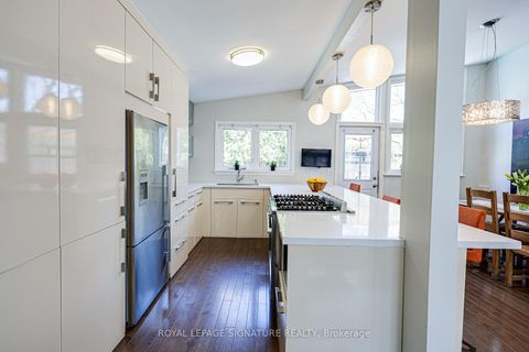 Photo 6 at 2 Parmbelle Crescent, Donalda, Toronto