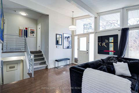 Photo 16 at 2 Parmbelle Crescent, Donalda, Toronto