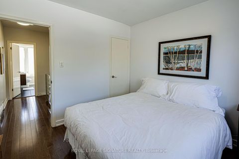 Photo 17 at 2 Parmbelle Crescent, Donalda, Toronto