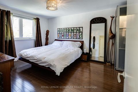 Photo 24 at 2 Parmbelle Crescent, Donalda, Toronto