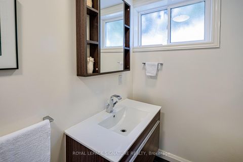 Photo 32 at 2 Parmbelle Crescent, Donalda, Toronto