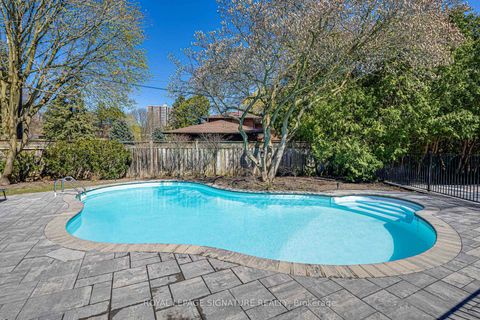 Photo 42 at 2 Parmbelle Crescent, Donalda, Toronto