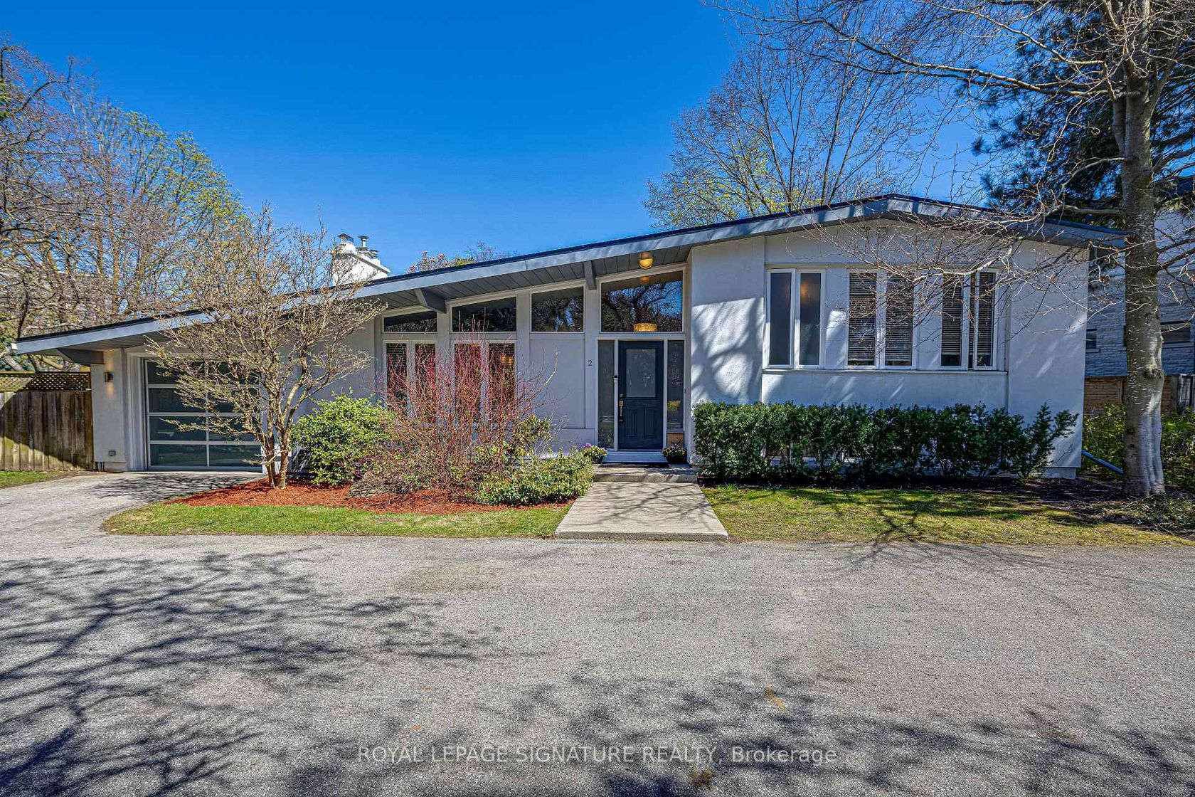 2 Parmbelle Crescent, Donalda, Toronto 