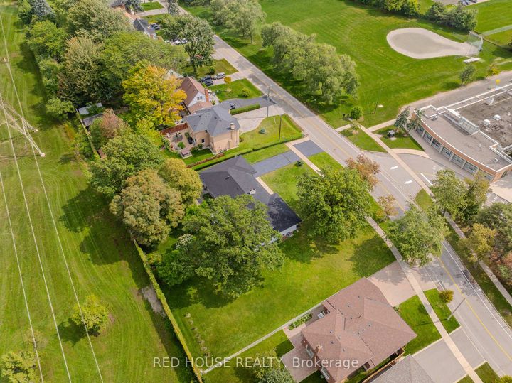 Photo 7 at 1253 Melton Drive, Lakeview, Mississauga