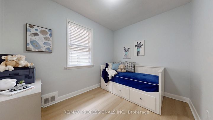 Photo 15 at 9 Ludlow Avenue, Queensway, Toronto