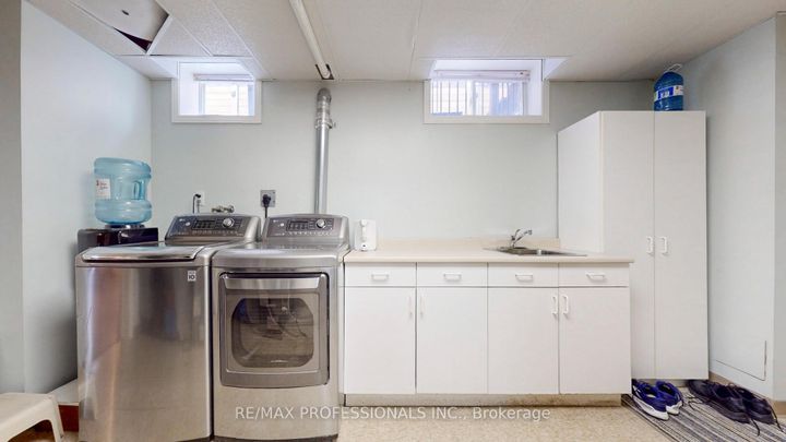 Photo 21 at 9 Ludlow Avenue, Queensway, Toronto