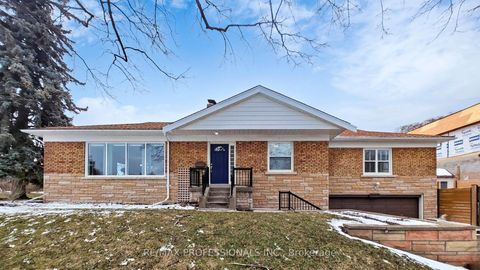 Photo 1 at 9 Ludlow Avenue, Queensway, Toronto