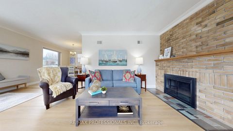 Photo 4 at 9 Ludlow Avenue, Queensway, Toronto