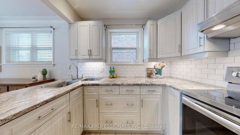 Photo 7 at 9 Ludlow Avenue, Queensway, Toronto