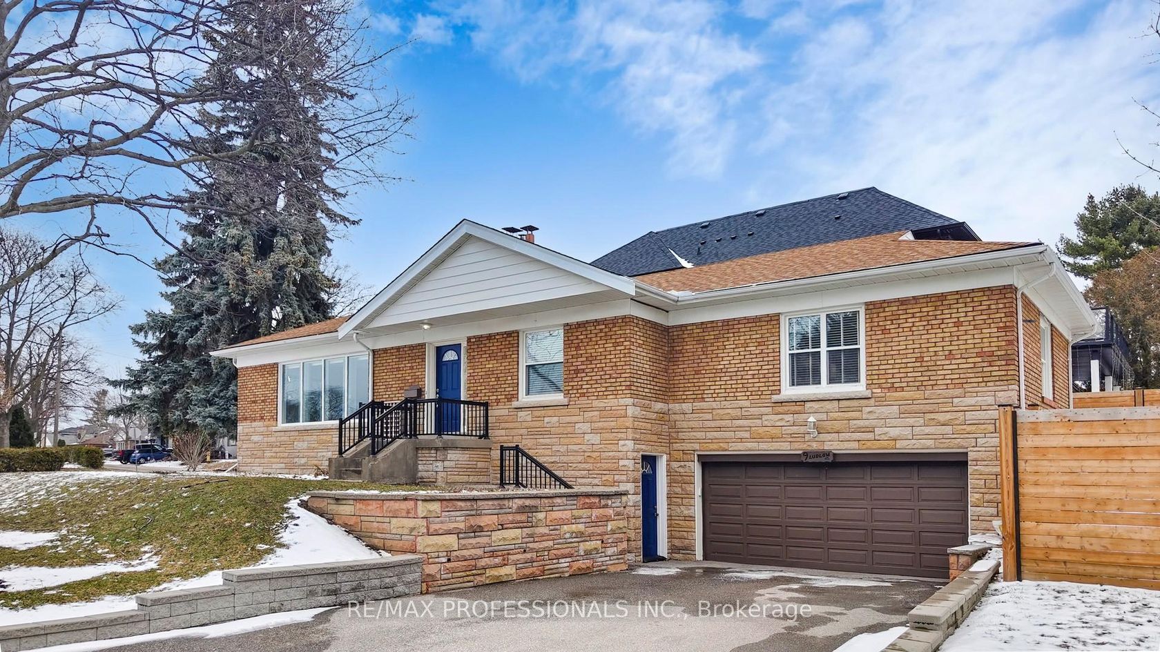 9 Ludlow Avenue, Queensway, Toronto 