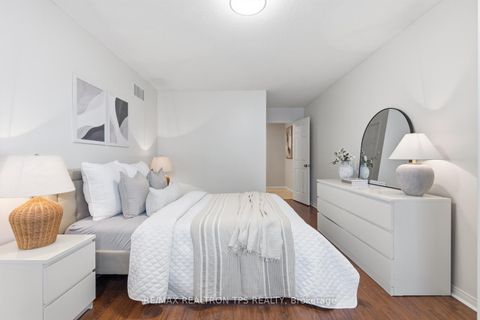 Photo 15 at 50 Crough Street, Bowmanville, Clarington