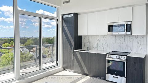 Photo 13 at 703 - 500 DUPONT Street, Annex, Toronto