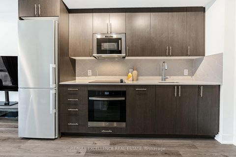 Photo 4 at 202 - 2545 SIMCOE Street N, Windfields, Oshawa