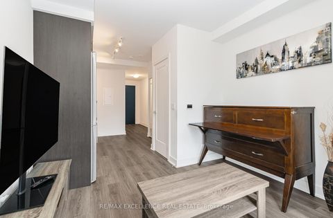 Photo 8 at 202 - 2545 SIMCOE Street N, Windfields, Oshawa