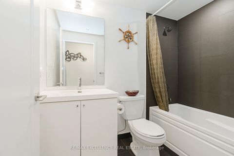 Photo 10 at 202 - 2545 SIMCOE Street N, Windfields, Oshawa