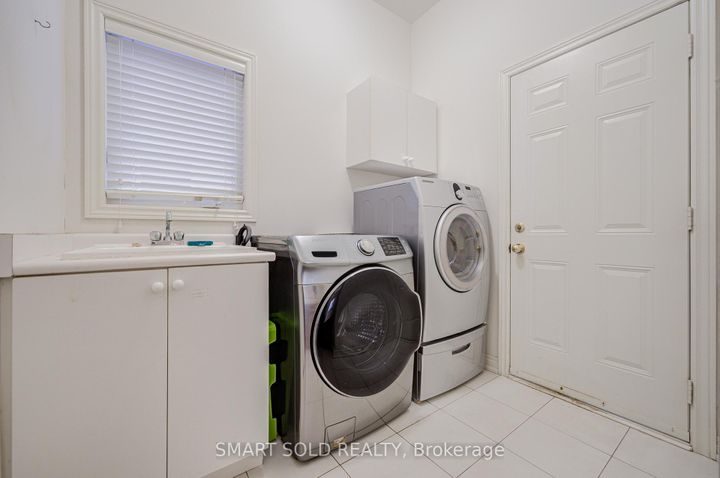 Photo 20 at 365 Golden Orchard Road, Patterson, Vaughan