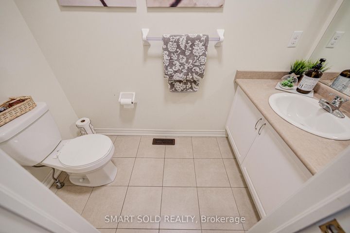 Photo 21 at 365 Golden Orchard Road, Patterson, Vaughan
