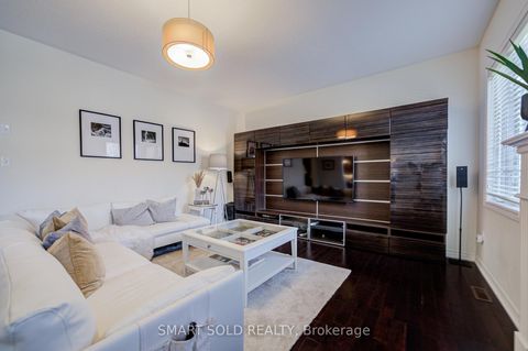 Photo 13 at 365 Golden Orchard Road, Patterson, Vaughan